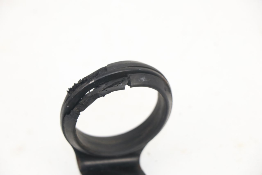 photo de SCHEINWERFER HALTER SUZUKI DR DJEBEL 600 (1985 - 1990) - Detailansicht des Bauteils