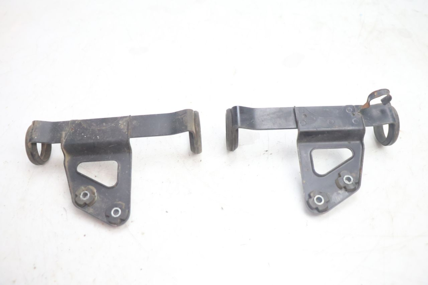 photo de SCHEINWERFER HALTER SUZUKI DR S 600 (1985 - 1989) - Alternative Perspektive