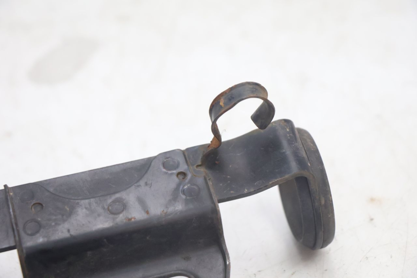 photo de SCHEINWERFER HALTER SUZUKI DR S 600 (1985 - 1989) - Details der Befestigungspunkte