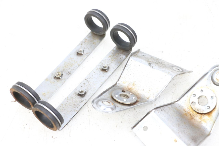 photo de SCHEINWERFER HALTER HYOSUNG GF 125 (2001 - 2005) - Zoom auf Gebrauchszustand