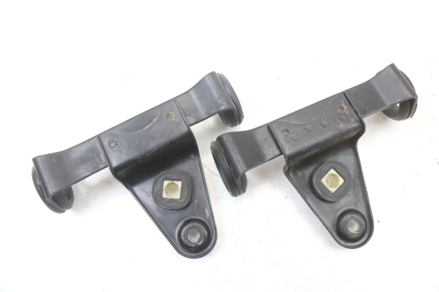 photo de SCHEINWERFER HALTER SUZUKI GSX E 250 (1982 - 1983) - Alternative Perspektive