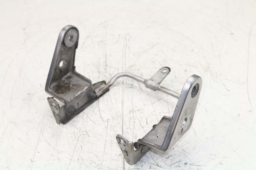 photo de SCHEINWERFER HALTER KAWASAKI ZEPHYR 550 (1991 - 1998) - Alternative Perspektive