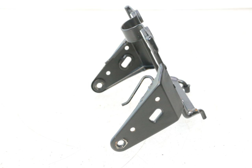 photo de SCHEINWERFER HALTER DAELIM VJ ROADWIN 125 (2004 - 2007) - Technische Nahaufnahme