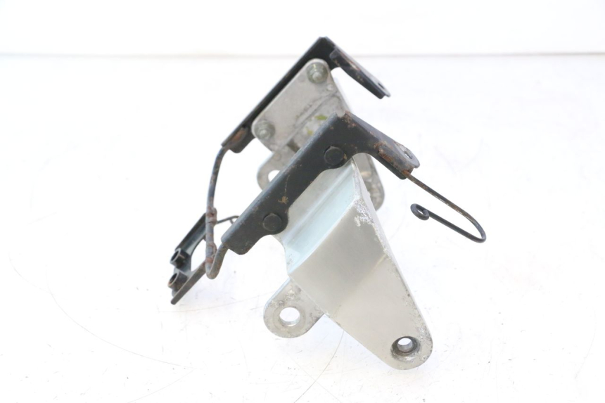 photo de SCHEINWERFER HALTER YAMAHA XJR 1300 (1998 - 2002) - Zoom auf Gebrauchszustand