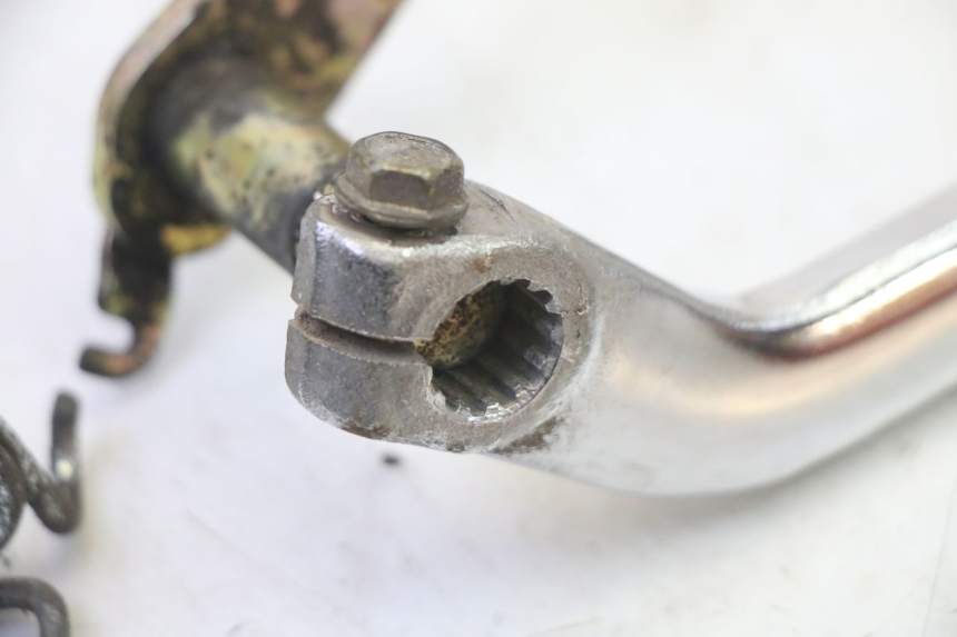 photo de Bremspedal HYOSUNG GV AQUILA 125 (2000 - 2009) - Zoom auf Gebrauchszustand