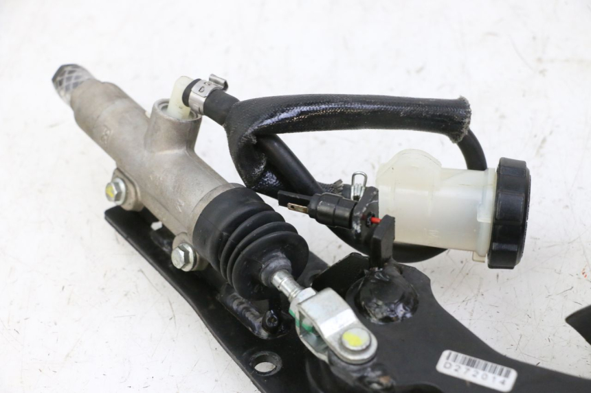 photo de BREMSPEDAL PIAGGIO MP3 500 (2014 - 2017) - Zoom auf Gebrauchszustand