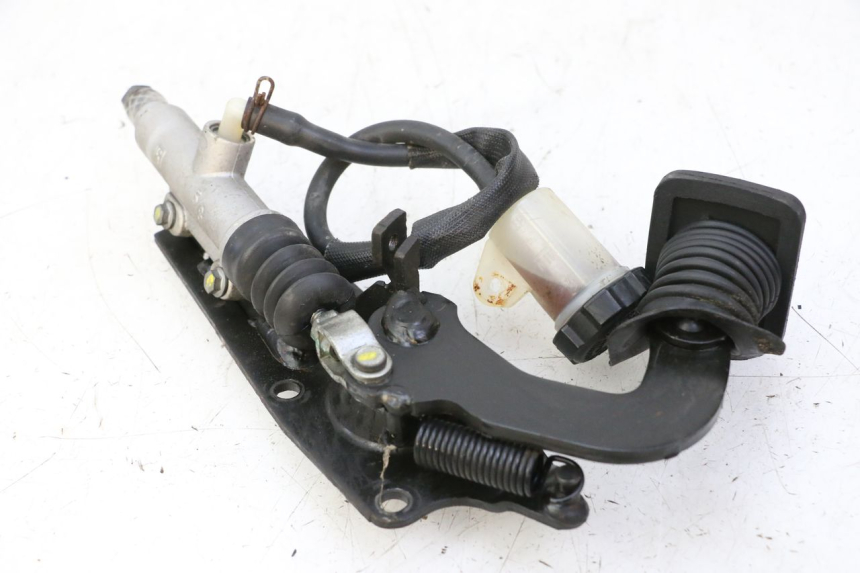 photo de BREMSPEDAL PIAGGIO MP3 500 (2011 - 2015) - Technische Nahaufnahme