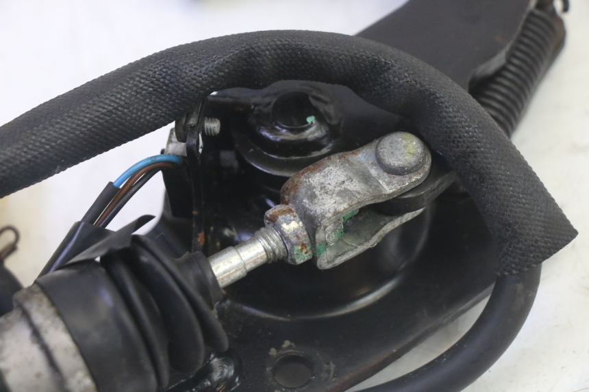 photo de BREMSPEDAL PIAGGIO MP3 RL 250 (2006 - 2010) - Gesamtansicht des Produkts