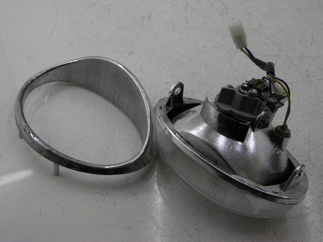 photo de VORDERSCHEINWERFER APRILIA SCARABEO 100 (2003 - 2012) - Zoom auf Gebrauchszustand