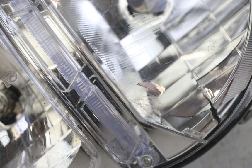 photo de SCHEINWERFER MAG POWER BOMBERS 4T 50 (2016 - 2026) - Detailansicht des Bauteils