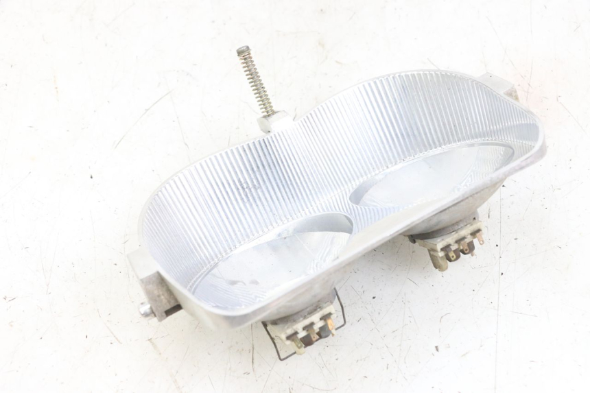 photo de VORDERSCHEINWERFER MBK BOOSTER SPIRIT 50 (2004 - 2017) - Details der Befestigungspunkte