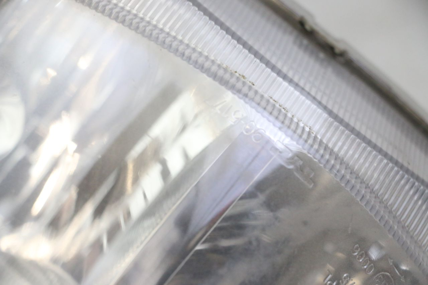 photo de VORDERLICHT SUZUKI BURGMAN 125 (2007 - 2014) - Zoom auf Gebrauchszustand