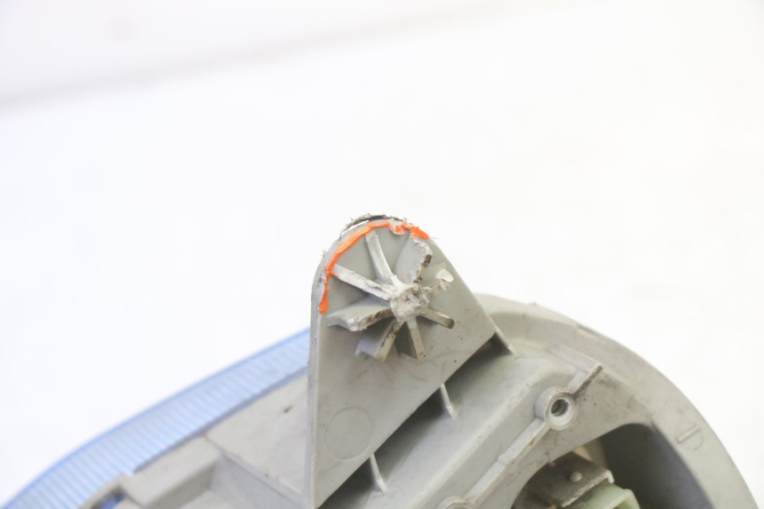 photo de VORDERLICHT SUZUKI BURGMAN 125 (2007 - 2014) - Oberflächenzustand und Material