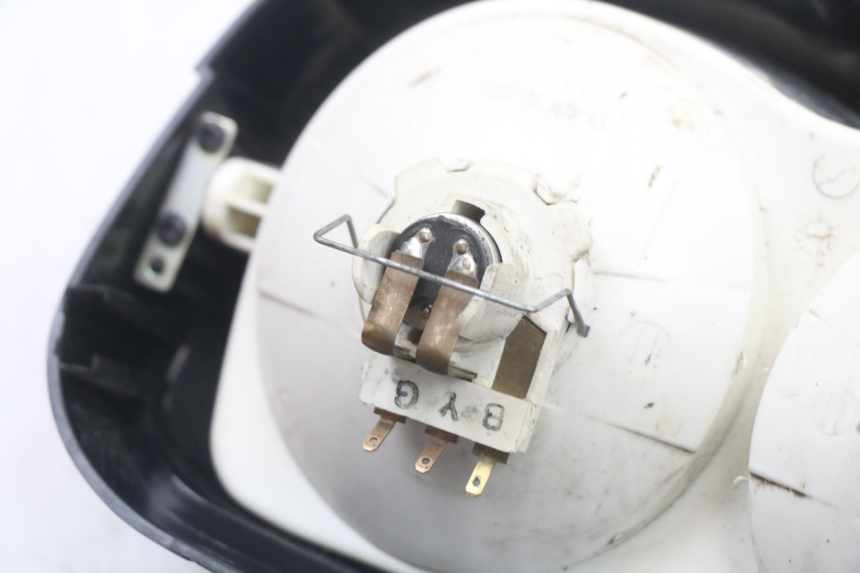 photo de VORDERSCHEINWERFER YAMAHA BW'S 50 (2004 - 2017) - Details der Befestigungspunkte