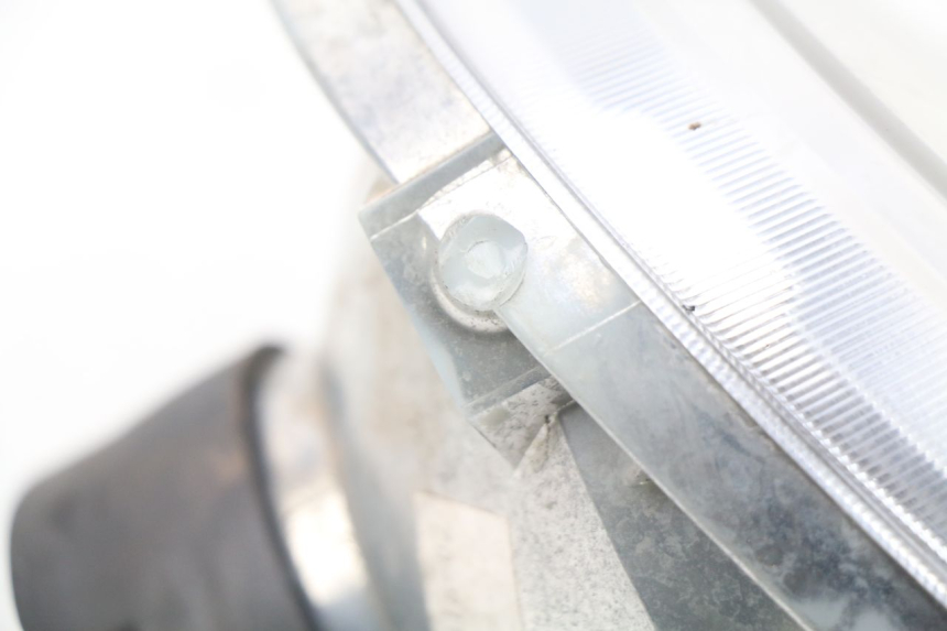 photo de VORDERSCHEINWERFER YAMAHA BW'S BWS 125 (2010 - 2013) - Details der Befestigungspunkte