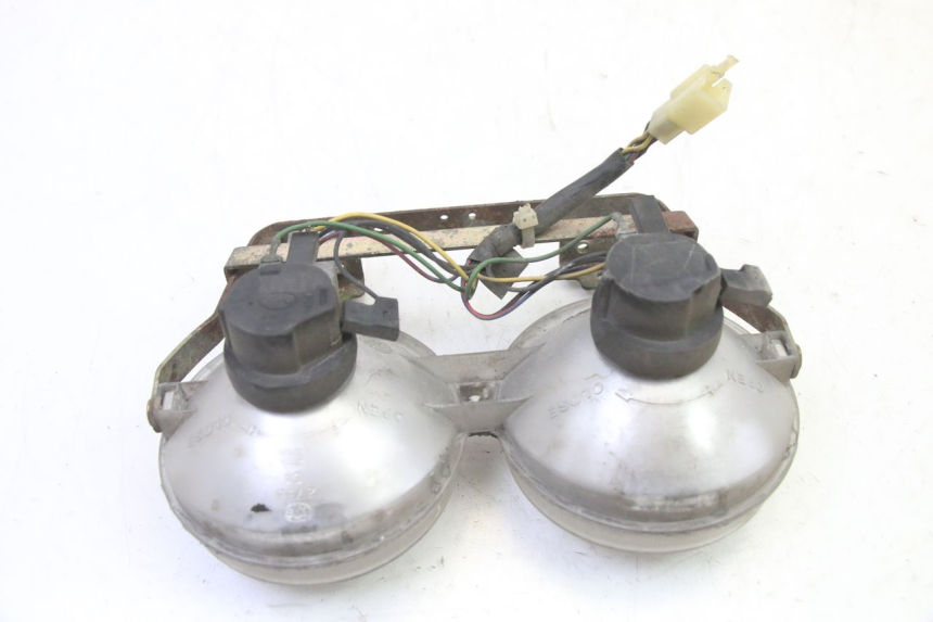 photo de SCHEINWERFER YAMAHA BW'S 100 (1999 - 2002) - Details der Befestigungspunkte