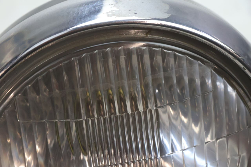 photo de SCHEINWERFER HONDA CB TWO FIFTY 250 (1991 - 2002) - Detailansicht des Bauteils