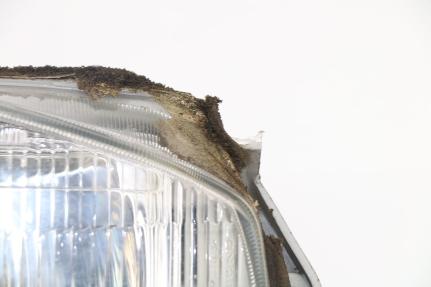 photo de SCHEINWERFER HONDA CBR F 600 (1991 - 1994) - Details der Befestigungspunkte