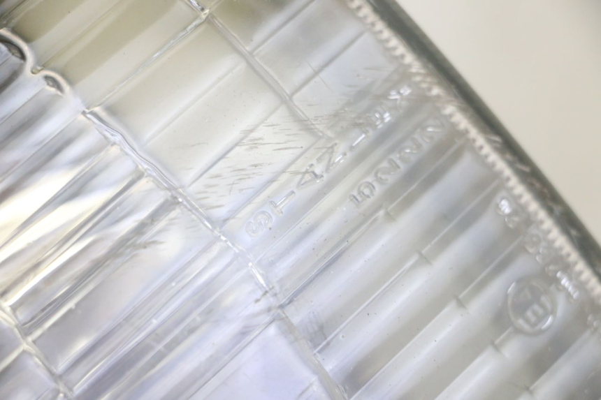 photo de SCHEINWERFER HONDA CBR F SC25 1000 (1989 - 1992) - Zoom auf Gebrauchszustand