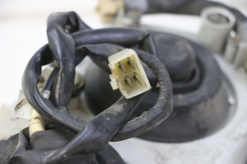 photo de SCHEINWERFER HONDA CBR F SC25 1000 (1989 - 1992) - Details der Befestigungspunkte