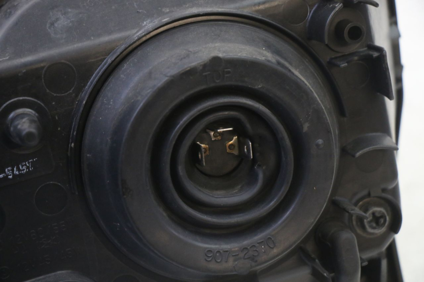 photo de SCHEINWERFER HONDA CBR RR FIREBLADE 900 (1992 - 1994) - Details der Befestigungspunkte