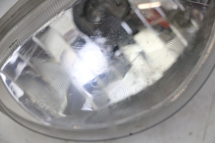 photo de SCHEINWERFER DAELIM BESBI 125 (2007 - 2008) - Zoom auf Gebrauchszustand