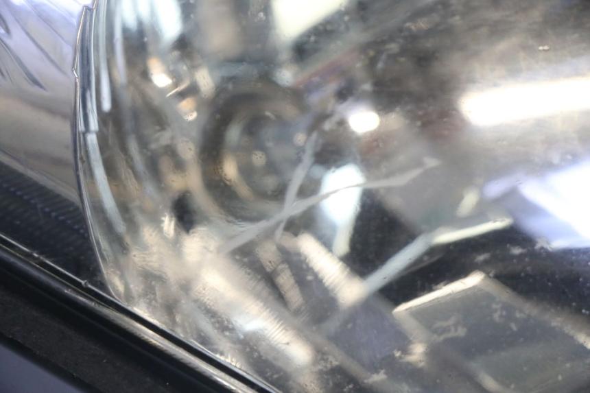 photo de SCHEINWERFER SUZUKI DL V STROM 1000 (2002 - 2007) - Zoom auf Gebrauchszustand