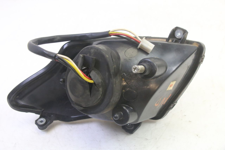 photo de SCHEINWERFER RECHTS ADIVA AD3 300 (2014 - 2020) - Oberflächenzustand und Material