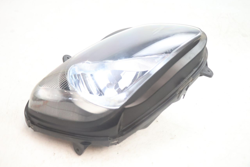 photo de SCHEINWERFER RECHTS SUZUKI BURGMAN EXECUTIVE ABS 650 (2006 - 2012) - Zoom auf Gebrauchszustand