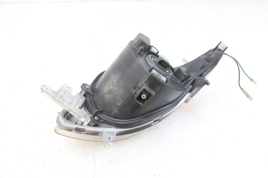 photo de SCHEINWERFER RECHTS SYM GTS EVO 125 (2009 - 2013) - Oberflächenzustand und Material