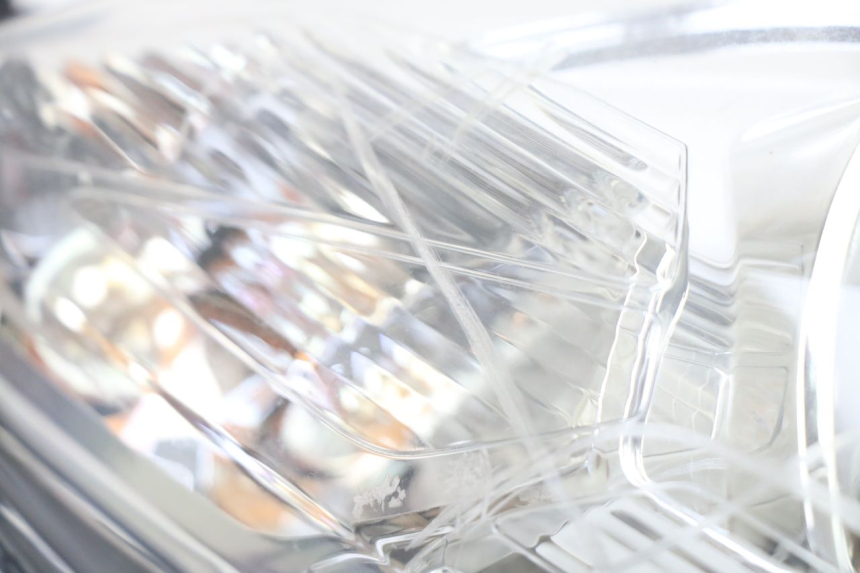 photo de SCHEINWERFER RECHTS PEUGEOT SATELIS 125 (2013 - 2018) - Alternative Perspektive