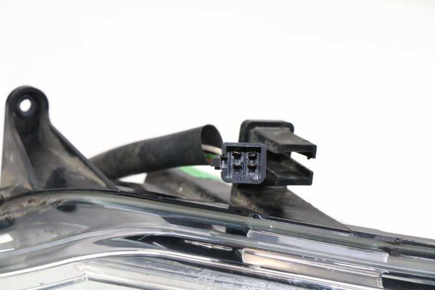 photo de SCHEINWERFER RECHTS PEUGEOT SATELIS COMPRESSOR K15 125 (2006 - 2009) - Ergänzendes Produktfoto