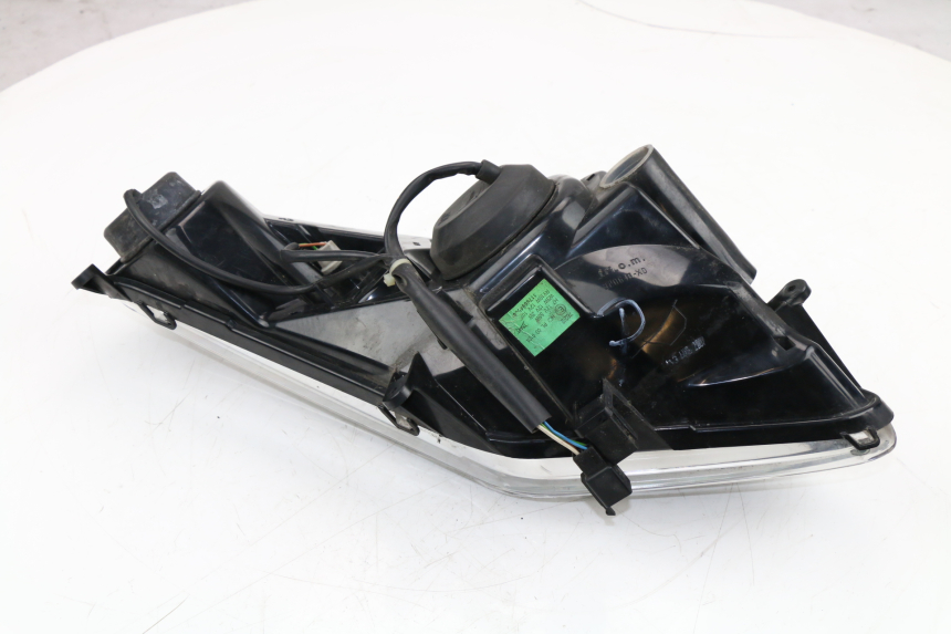 photo de SCHEINWERFER RECHTS PEUGEOT SATELIS COMPRESSOR K15 125 (2006 - 2009) - Zoom auf Gebrauchszustand