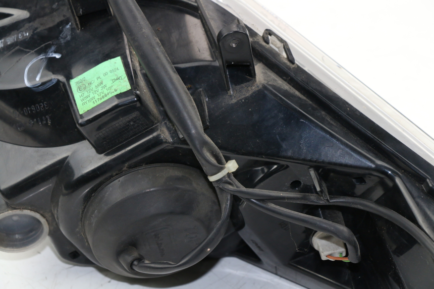 photo de SCHEINWERFER RECHTS PEUGEOT SATELIS COMPRESSOR K15 125 (2006 - 2009) - Charakteristische Merkmale