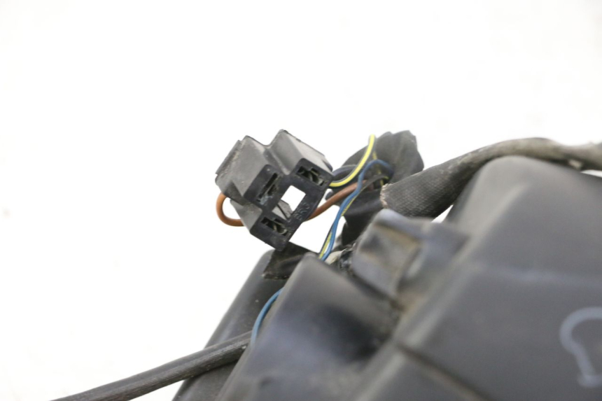 photo de SCHEINWERFER RECHTS PEUGEOT SATELIS 125 (2013 - 2018) - Zoom auf Gebrauchszustand