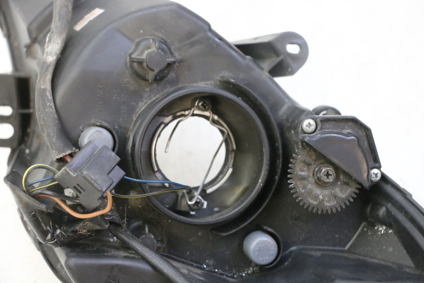 photo de SCHEINWERFER RECHTS PEUGEOT SATELIS 125 (2013 - 2018) - Technische Nahaufnahme