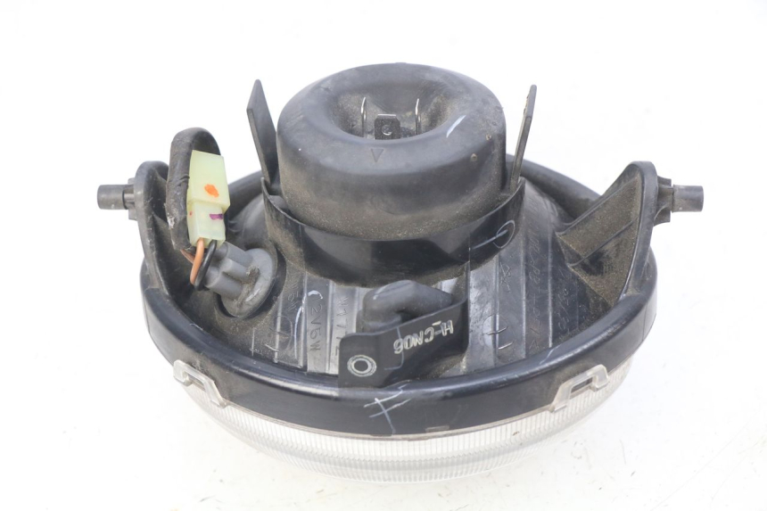 photo de SCHEINWERFER YAMAHA D'ELIGHT DELIGHT 115 (2013 - 2017) - Alternative Perspektive