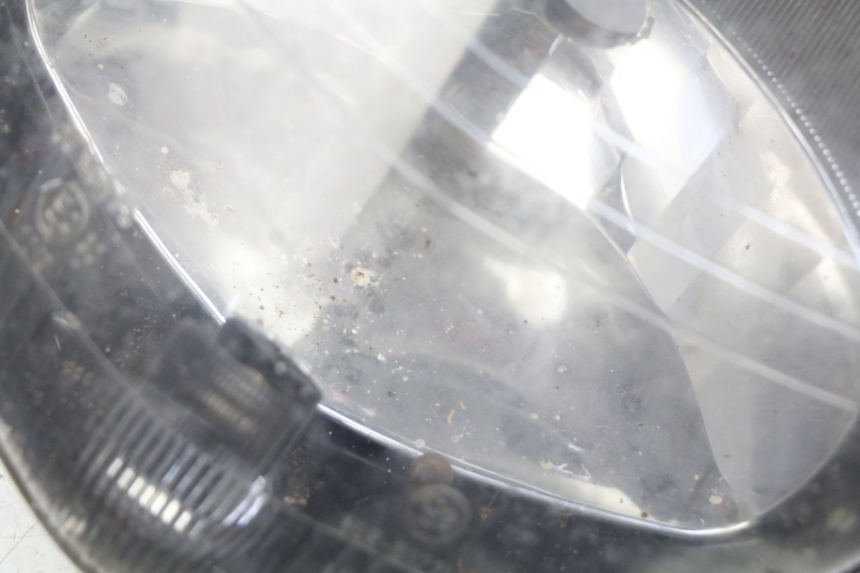 photo de VORDERSCHEINWERFER HONDA FES PANTHEON 2T 125 (1998 - 2002) - Fokus auf die Struktur