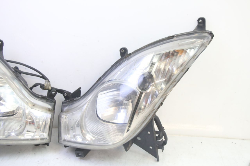 photo de VORDERSCHEINWERFER HONDA FES S-WING SWING ABS 125 (2007 - 2015) - Alternative Perspektive