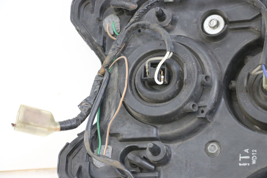 photo de SCHEINWERFER HONDA FJS SILVER WING SILVERWING 400 (2005 - 2008) - Zoom auf Gebrauchszustand