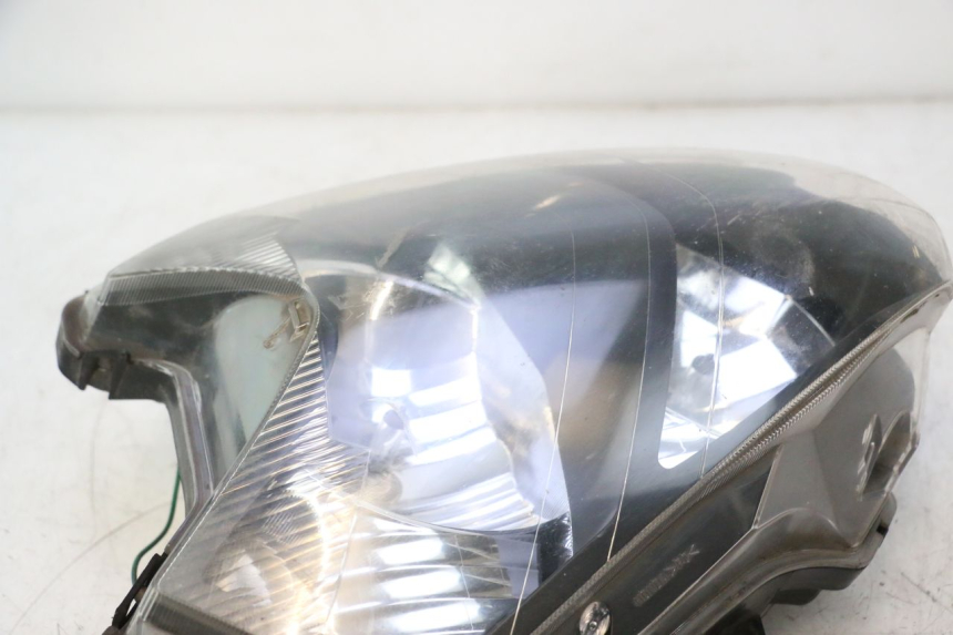 photo de SCHEINWERFER HONDA FJS SILVER WING SILVERWING 400 (2005 - 2008) - Zoom auf Gebrauchszustand
