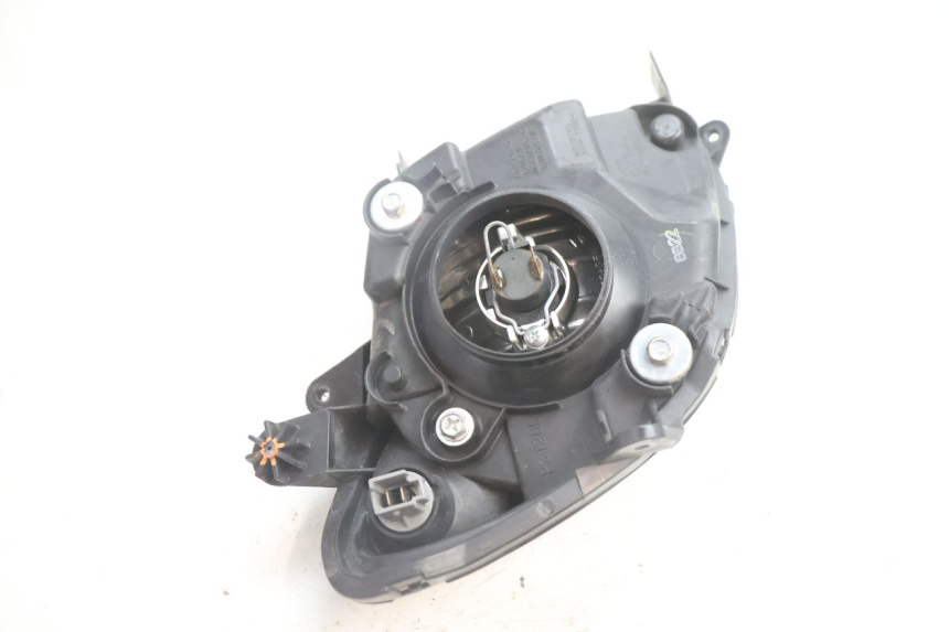 photo de SCHEINWERFER LINKS SUZUKI BURGMAN EXECUTIVE ABS 650 (2006 - 2012) - Oberflächenzustand und Material