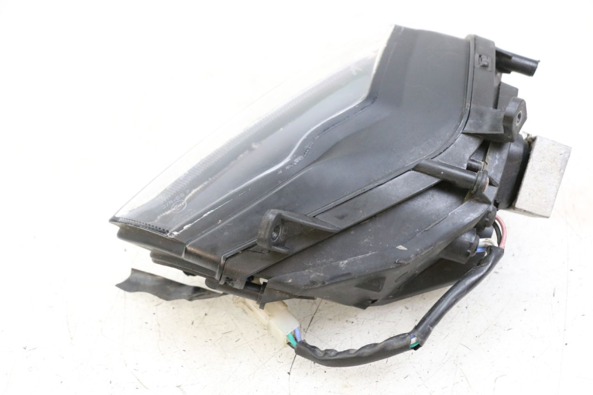 photo de SCHEINWERFER LINKS NECO GPX LC 2T 50 (2014 - 2018) - Oberflächenzustand und Material