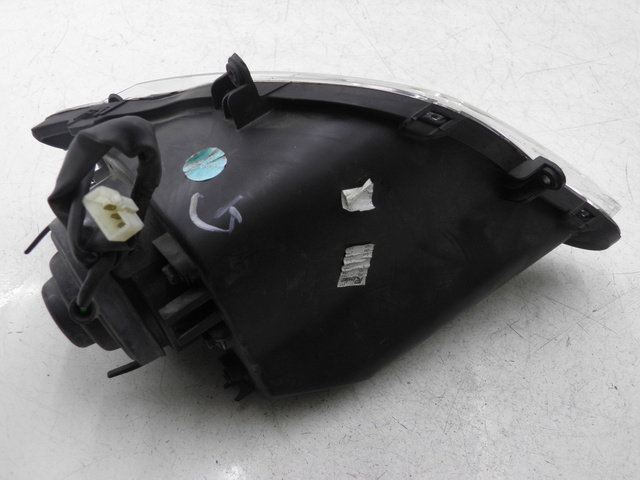 photo de SCHEINWERFER LINKS PEUGEOT GEOPOLIS 250 (2006 - 2008) - Details der Befestigungspunkte