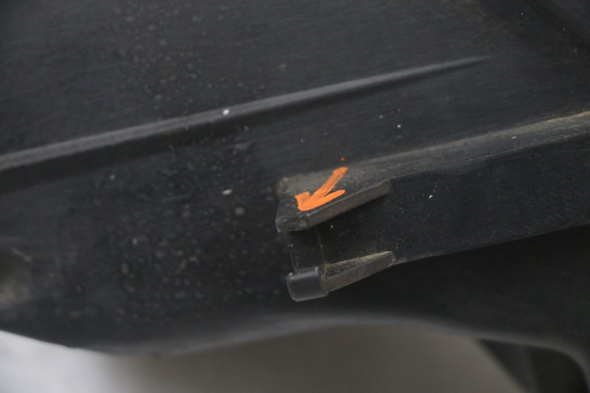 photo de SCHEINWERFER LINKS PEUGEOT SPEEDFIGHT 3 LC 2T 50 (2009 - 2015) - Details der Befestigungspunkte