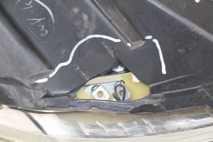 photo de SCHEINWERFER LINKS PEUGEOT SATELIS 300 (2012 - 2015) - Alternative Perspektive