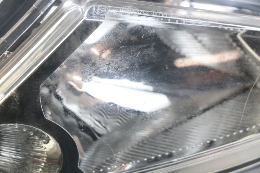 photo de LINKER VORDERSCHEINWERFER PEUGEOT SPEEDFIGHT 3 AIR 50 (2009 - 2015) - Alternative Perspektive