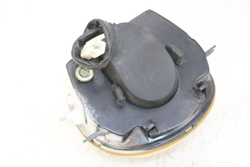 photo de SCHEINWERFER GOES WIKI 125 (2010 - 2015) - Details der Befestigungspunkte