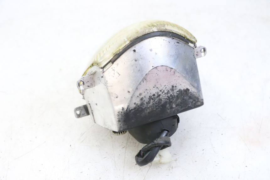 photo de SCHEINWERFER GOES WIKI 125 (2010 - 2015) - Oberflächenzustand und Material