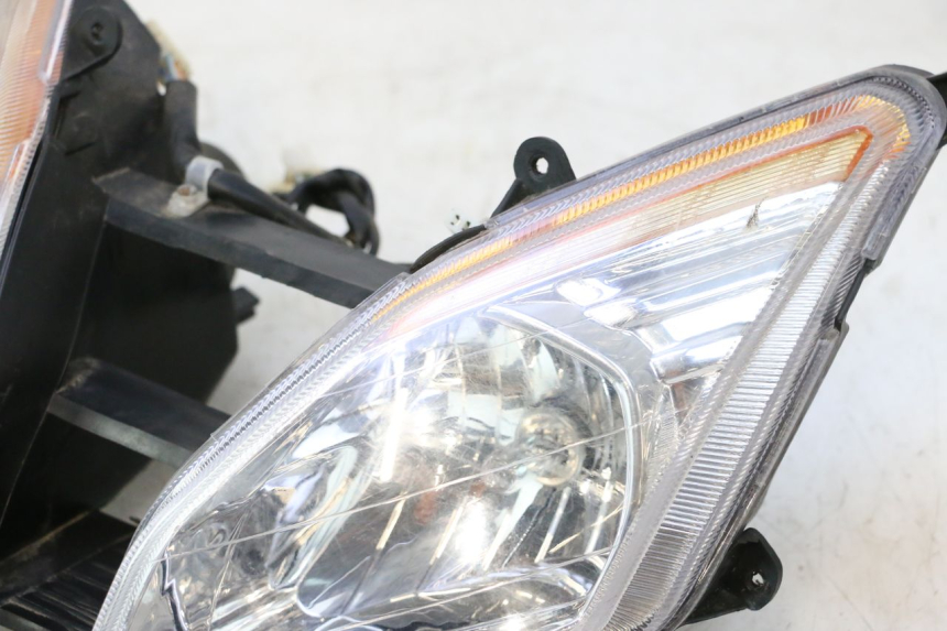 photo de SCHEINWERFER VASTRO GP 2T 50 (2013 - 2017) - Details der Befestigungspunkte